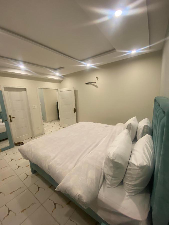 Burj Al Bahria Town Luxury Suites Lahore Exterior photo