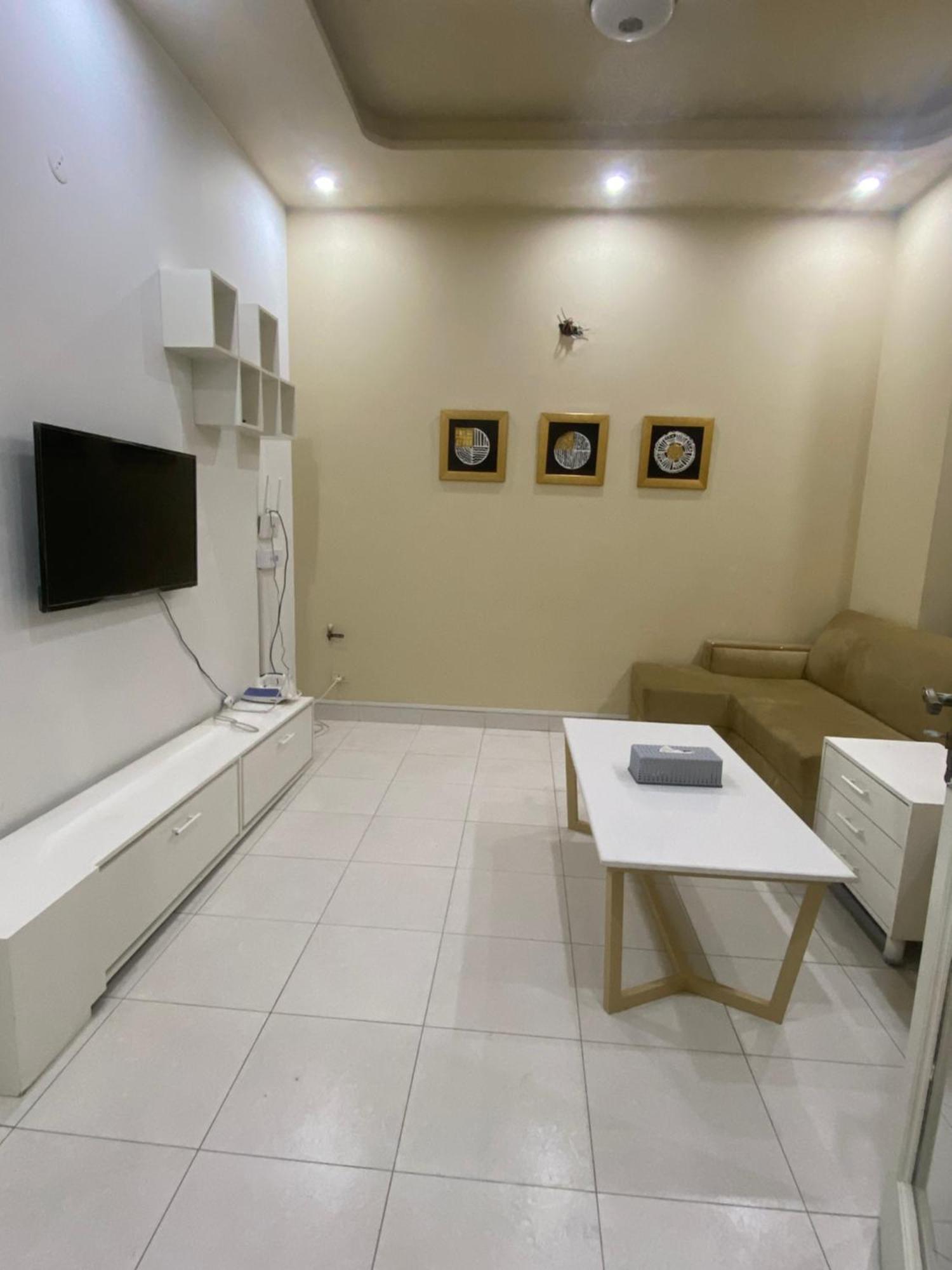 Burj Al Bahria Town Luxury Suites Lahore Exterior photo
