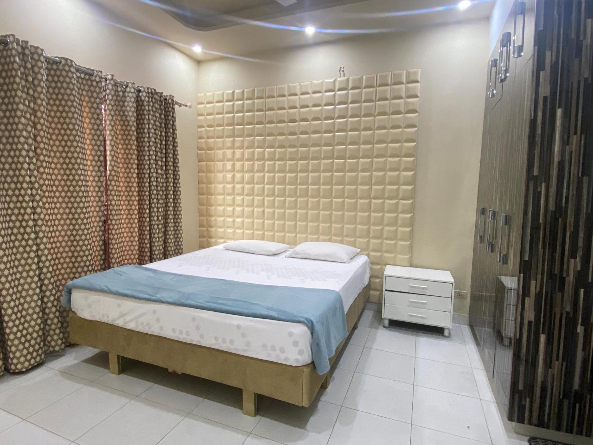 Burj Al Bahria Town Luxury Suites Lahore Exterior photo