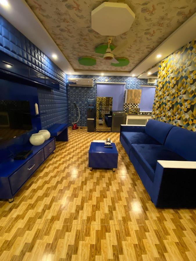 Burj Al Bahria Town Luxury Suites Lahore Exterior photo